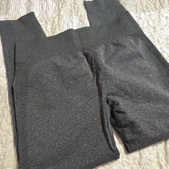 NWT High-Waisted, Ruched Tummy Control Gray Leggings - Picture 5 of 8